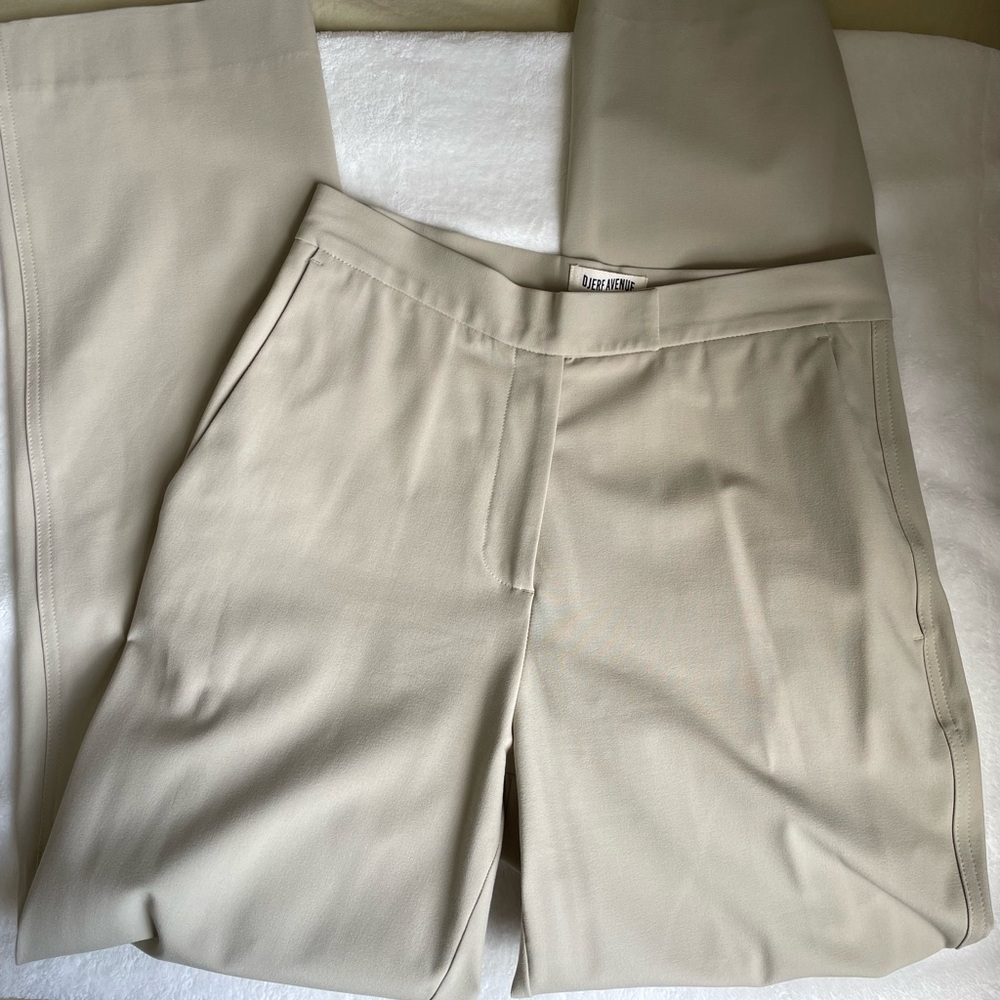 Djerf Avenue First Choice Pants Greige